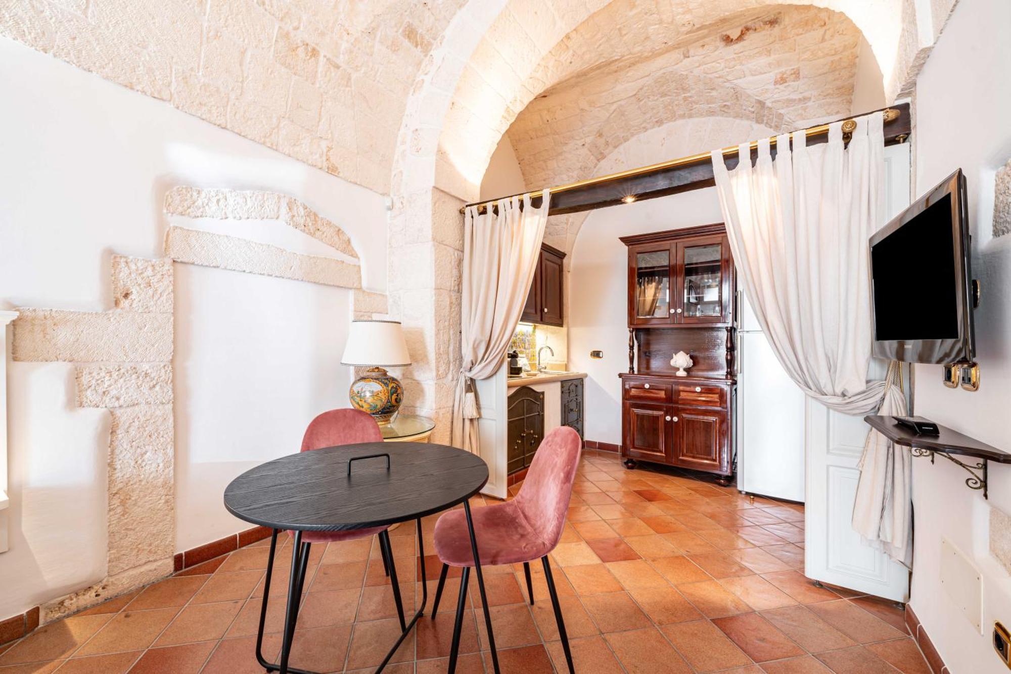 Alma Apuliae By Rentbeat Apartment Ostuni Ngoại thất bức ảnh